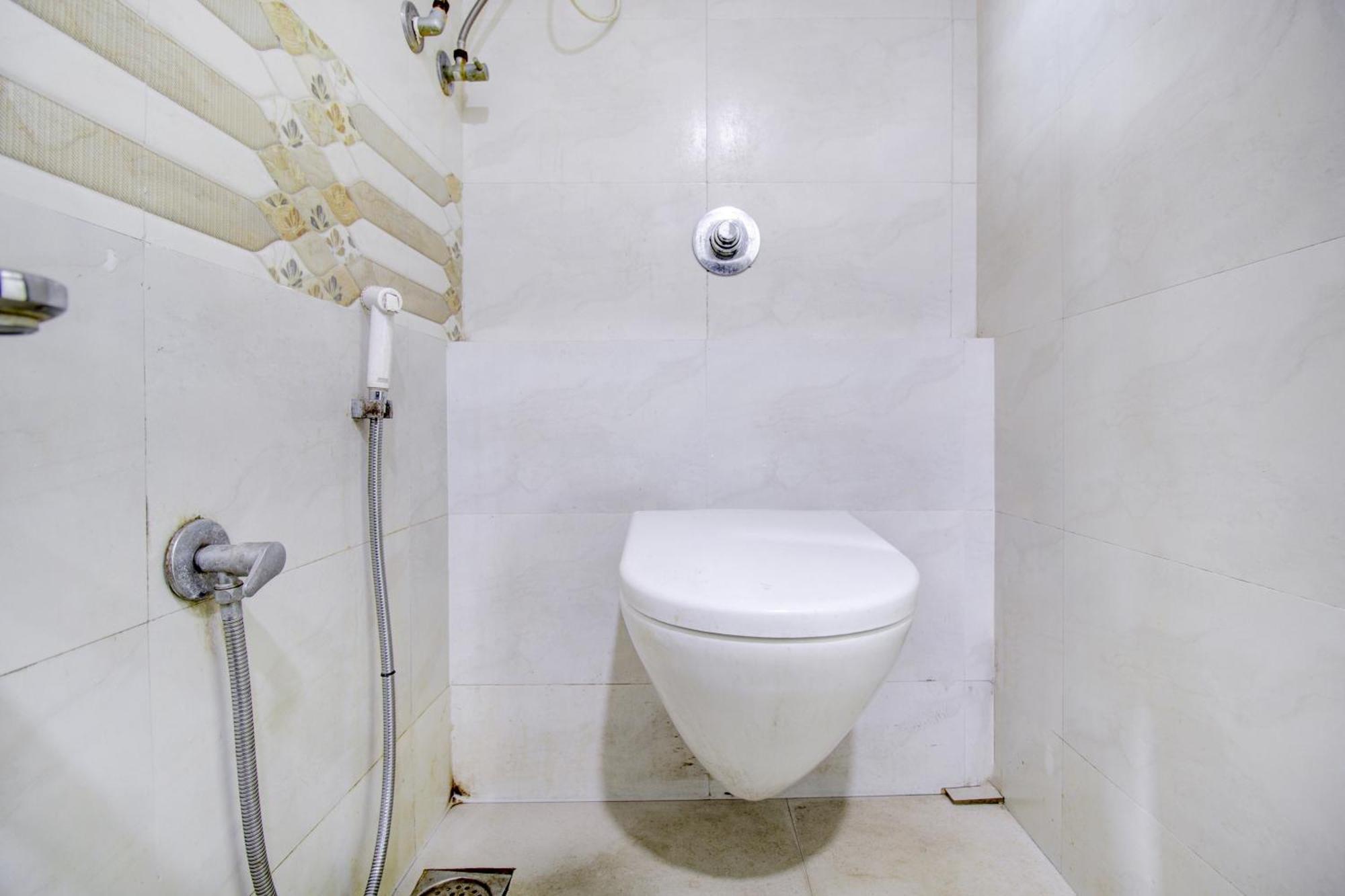 Hotel O Blue Light Near Gateway Of India Βομβάη Εξωτερικό φωτογραφία