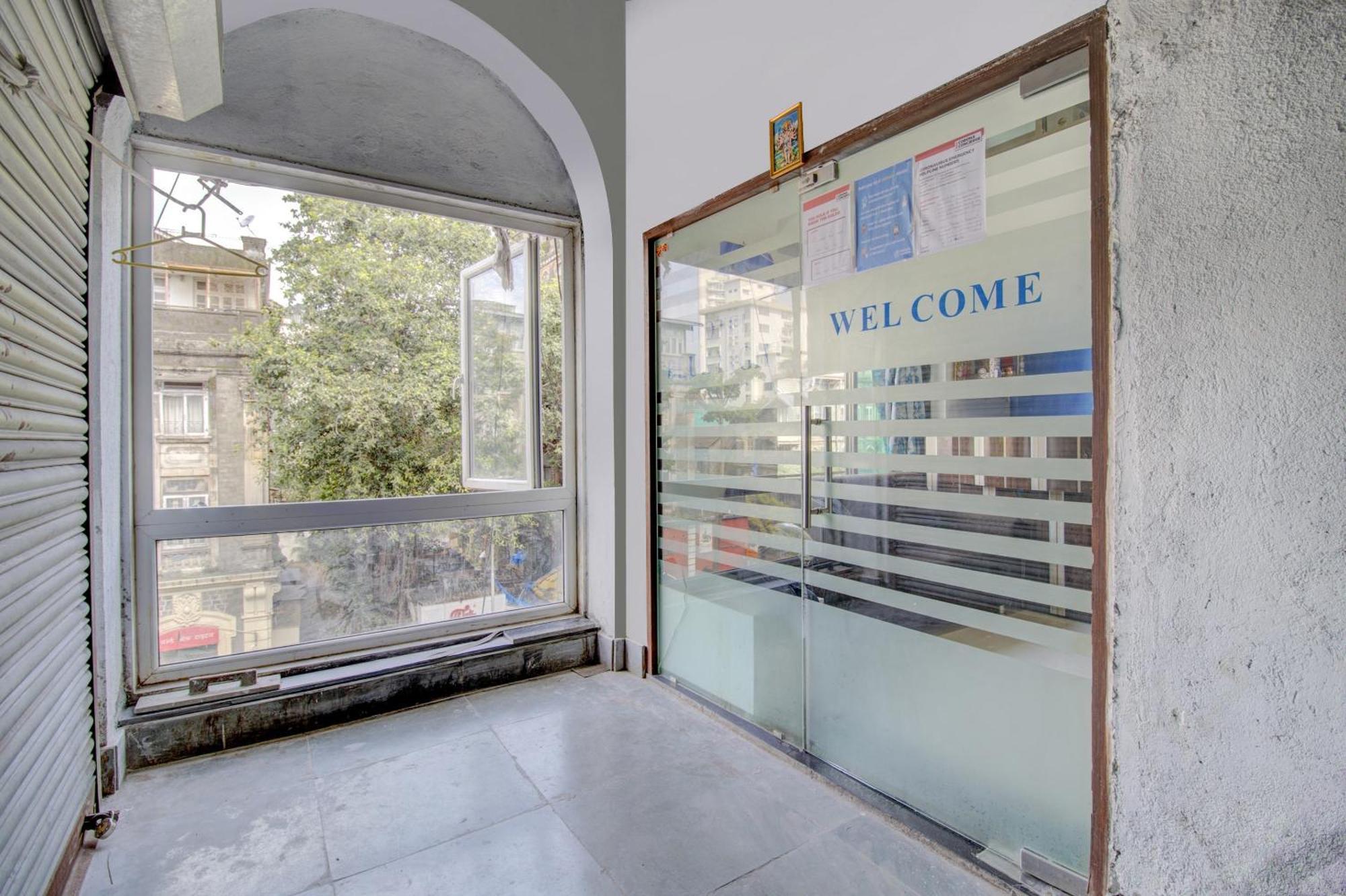Hotel O Blue Light Near Gateway Of India Βομβάη Εξωτερικό φωτογραφία